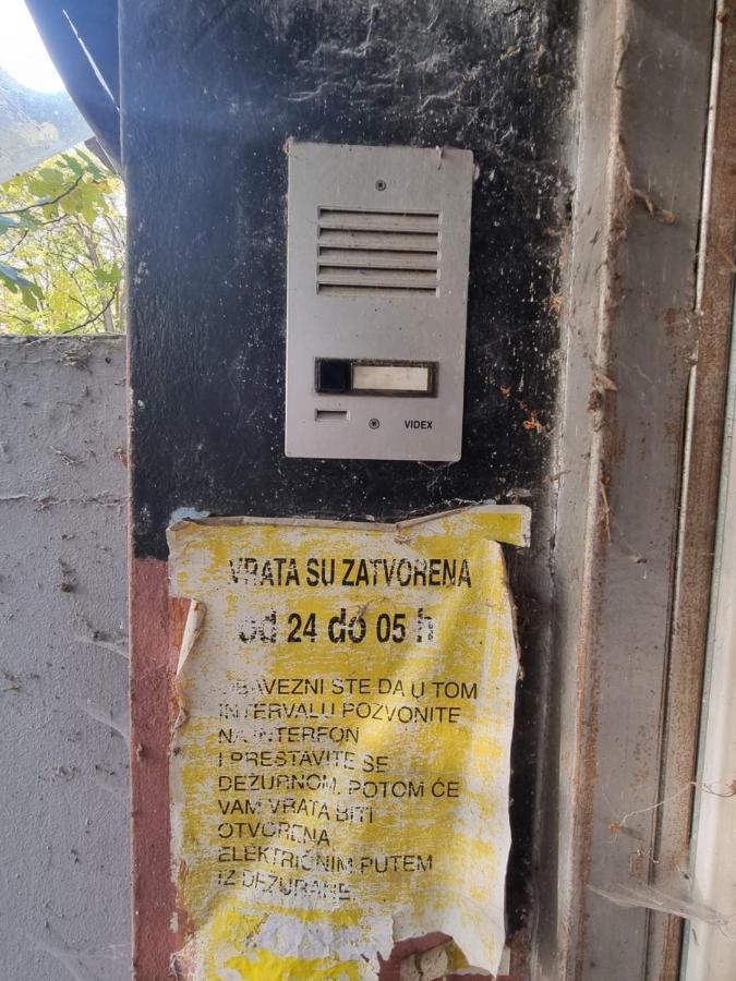 Ferienwohnung Hawaii- 2 Bdr, Arena, Sava Centar, Free Parking Belgrad Exterior foto