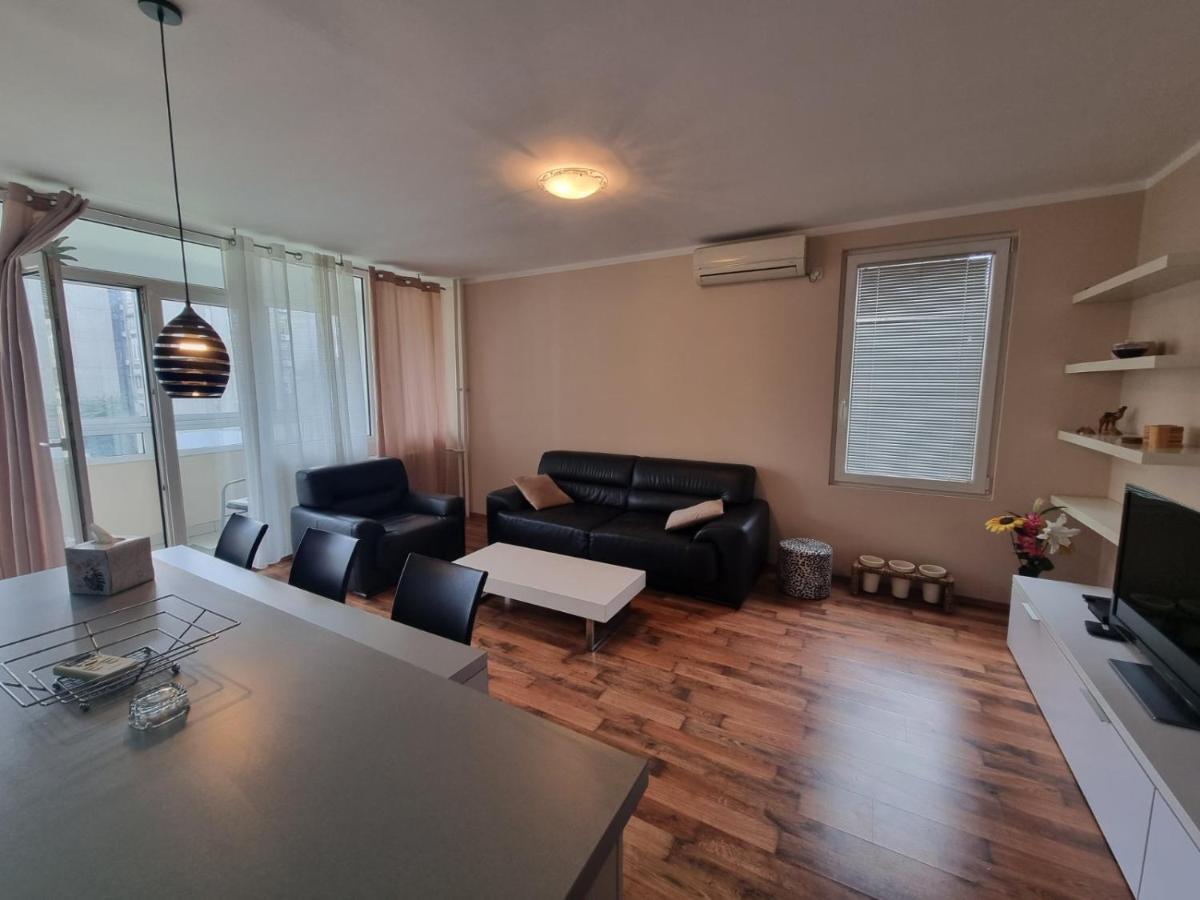 Ferienwohnung Hawaii- 2 Bdr, Arena, Sava Centar, Free Parking Belgrad Exterior foto